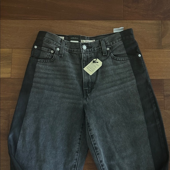 Levi's “Baggy Dad” Black and Gray Loose Fitting Barrel Relaxed Jeans - NWT - Picture 11 of 15